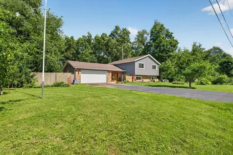 13837 Beaver Drive Roscoe IL 61073