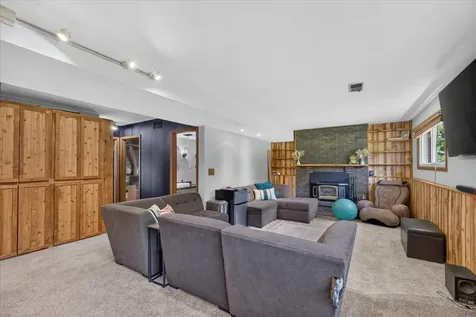 13837 Beaver Drive Roscoe IL 61073