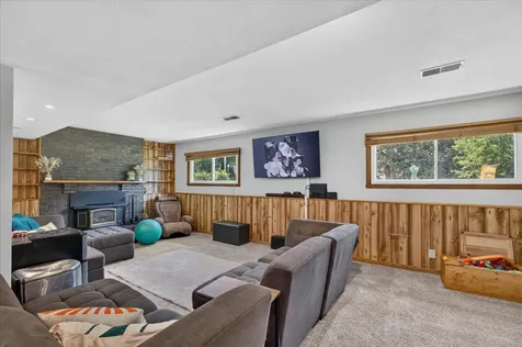13837 Beaver Drive Roscoe IL 61073