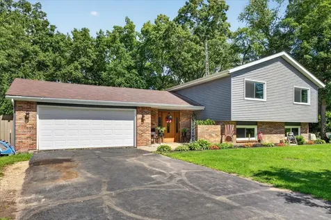 13837 Beaver Drive Roscoe IL 61073