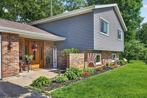13837 Beaver Drive Roscoe IL 61073