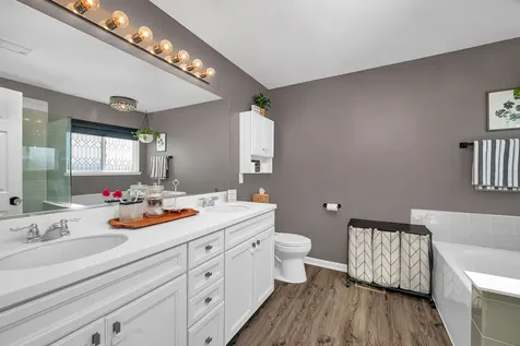702 Kentshire Drive Yorkville IL 60560