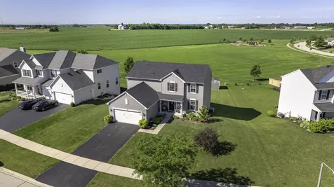 702 Kentshire Drive Yorkville IL 60560
