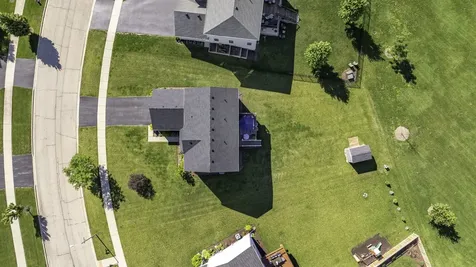 702 Kentshire Drive Yorkville IL 60560