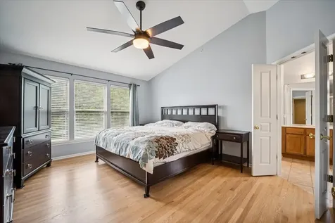 2 Springbrook Court Streamwood IL 60107