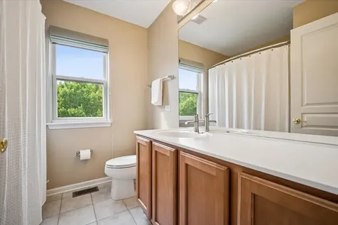 2 Springbrook Court Streamwood IL 60107