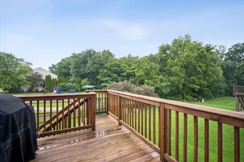 2 Springbrook Court Streamwood IL 60107