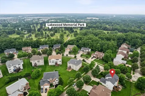 2 Springbrook Court Streamwood IL 60107