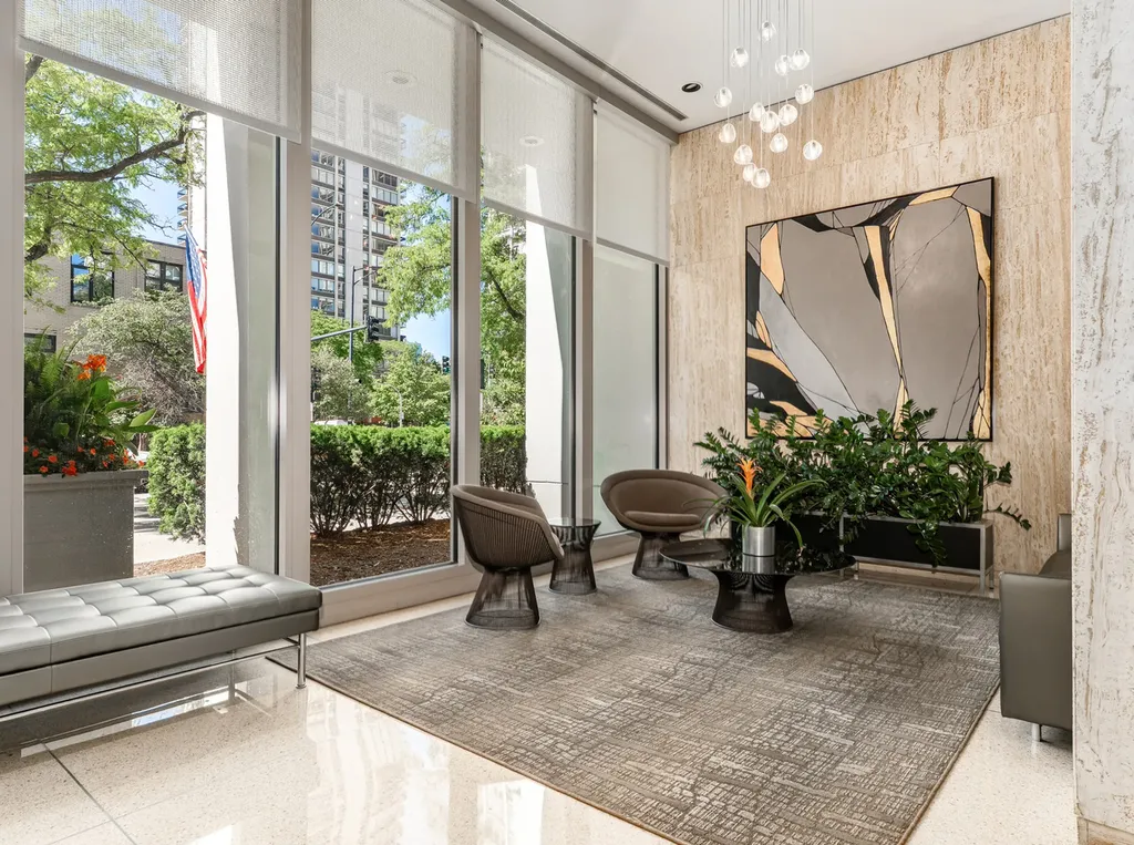 88 West Schiller Street Chicago IL 60610
