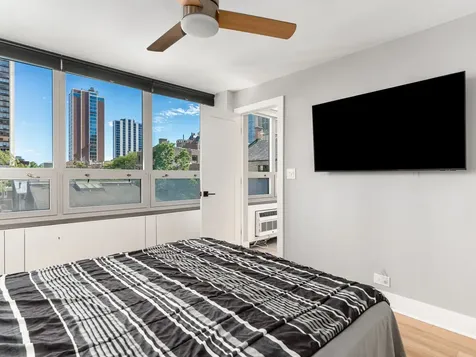 88 West Schiller Street Chicago IL 60610