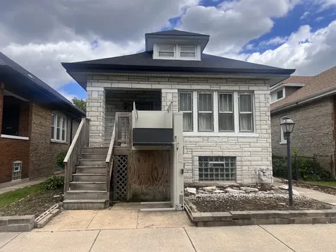 8753 South Laflin Street Chicago IL 60620