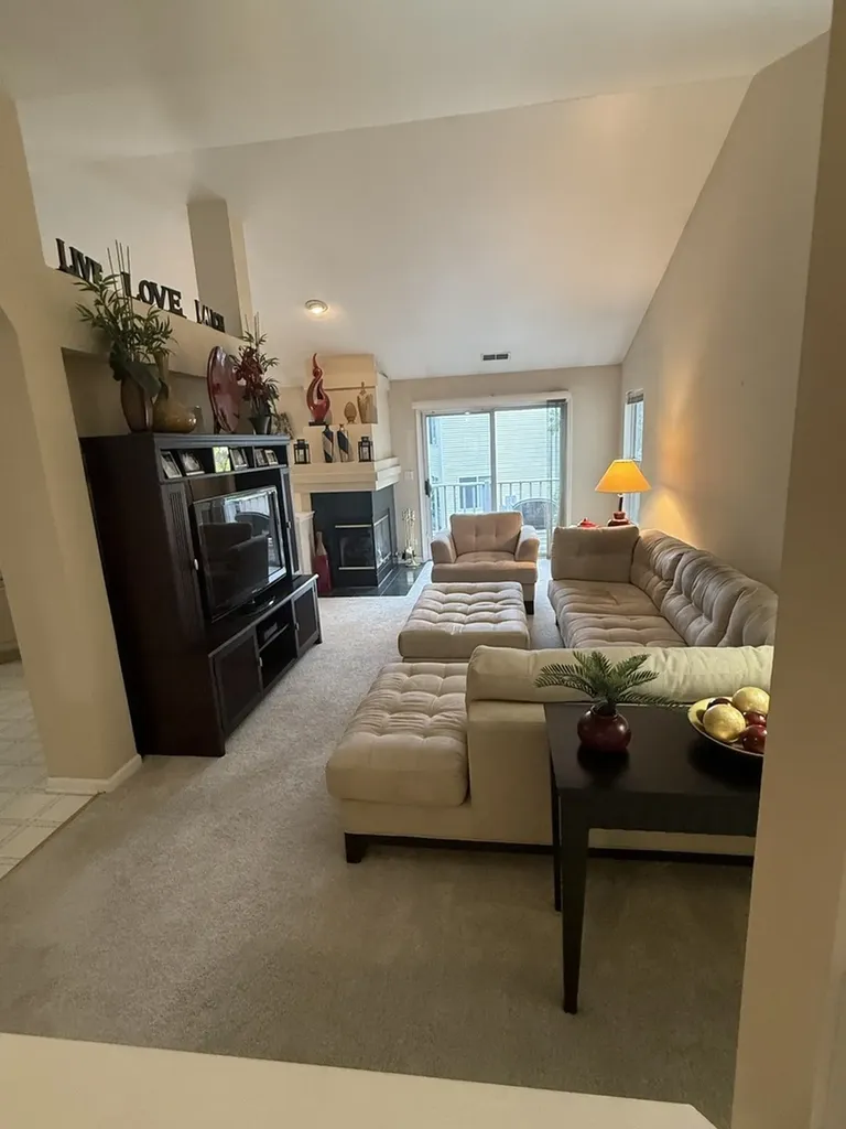 3034 Autumn Lake Drive Aurora IL 60504