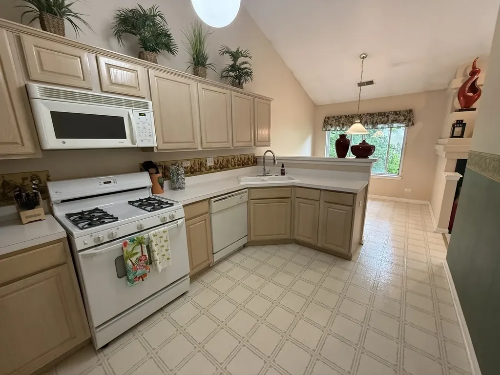 3034 Autumn Lake Drive Aurora IL 60504