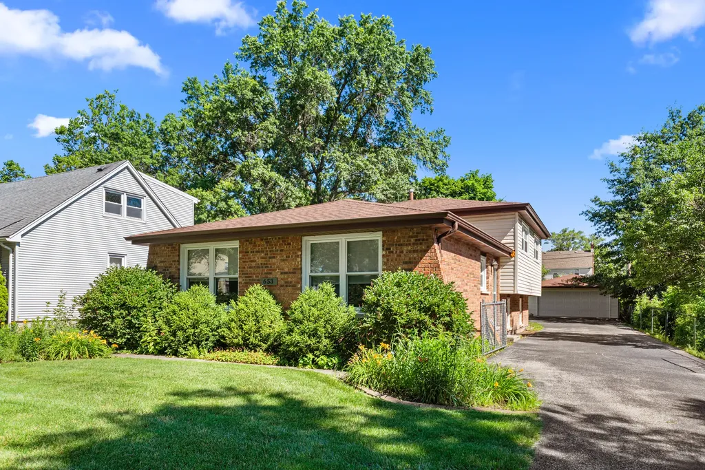 653 Jefferson Street Crete IL 60417