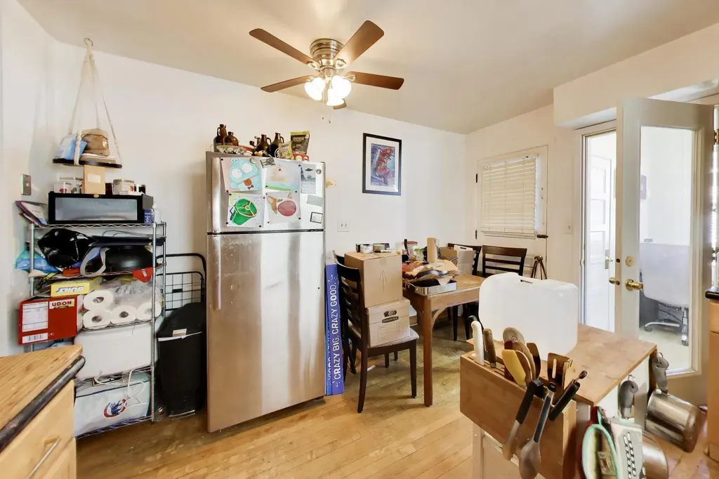 2102 West Belle Plaine Avenue Chicago IL 60618