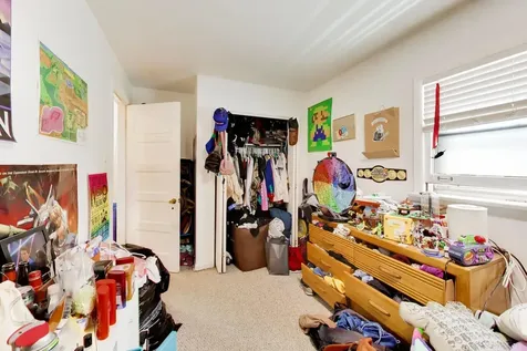 2102 West Belle Plaine Avenue Chicago IL 60618