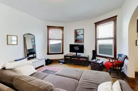 2102 West Belle Plaine Avenue Chicago IL 60618