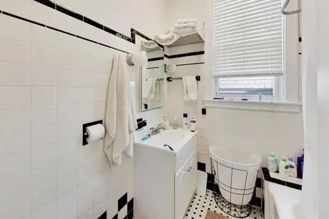 2102 West Belle Plaine Avenue Chicago IL 60618