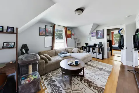 2102 West Belle Plaine Avenue Chicago IL 60618