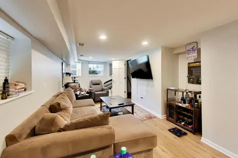 2102 West Belle Plaine Avenue Chicago IL 60618