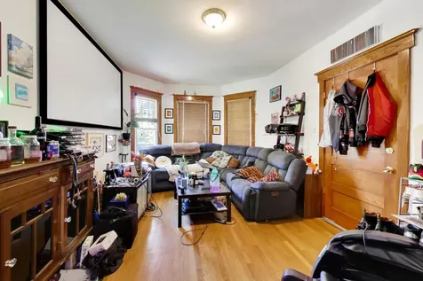 2102 West Belle Plaine Avenue Chicago IL 60618