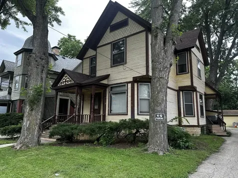 309 North View Street Aurora IL 60506