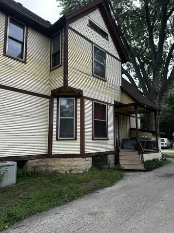 309 North View Street Aurora IL 60506