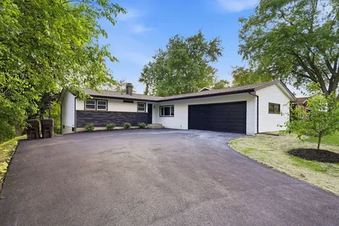 6411 Londonderry Drive Cary IL 60013