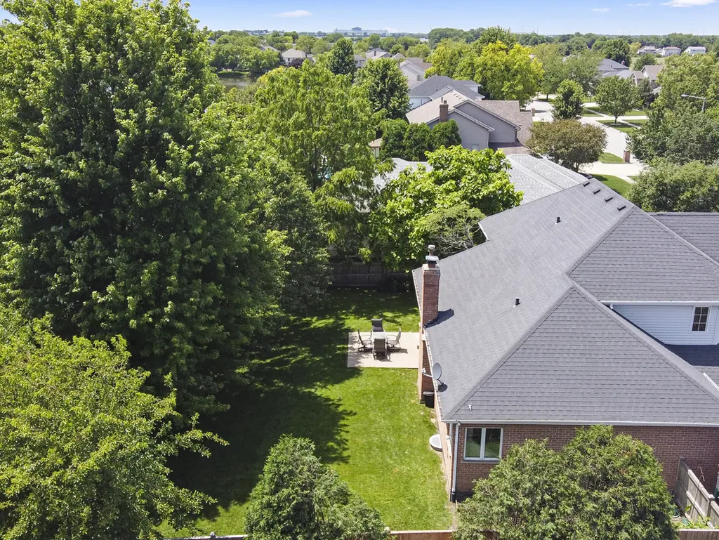 1048 Yamma Ridge New Lenox IL 60451