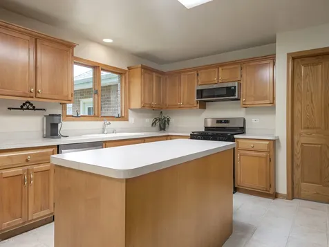 1048 Yamma Ridge New Lenox IL 60451