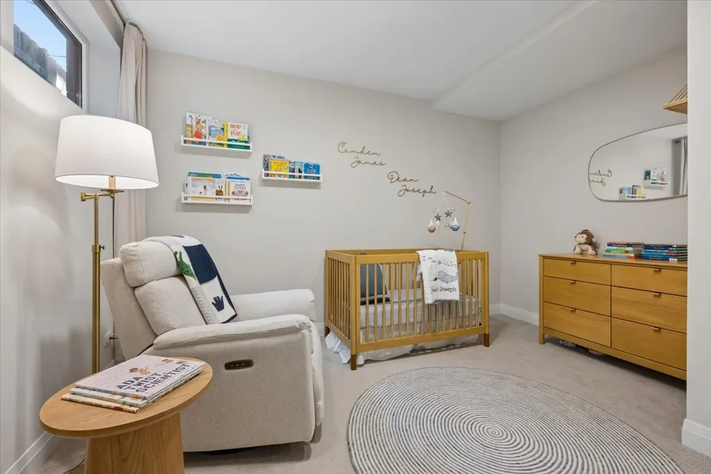 2719 West Haddon Avenue Chicago IL 60622