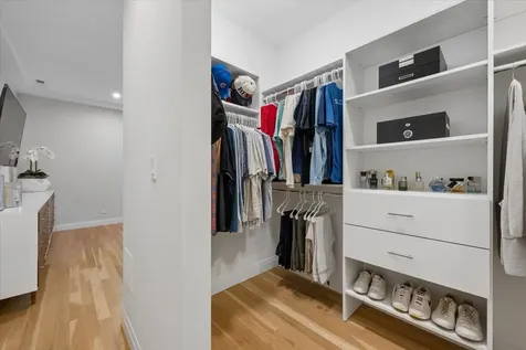 2719 West Haddon Avenue Chicago IL 60622