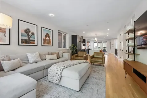 2719 West Haddon Avenue Chicago IL 60622
