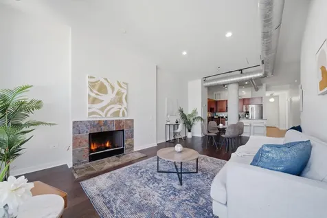 720 North Larrabee Street Chicago IL 60654