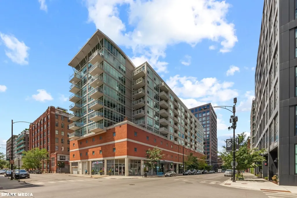 909 West Washington Boulevard Chicago IL 60607