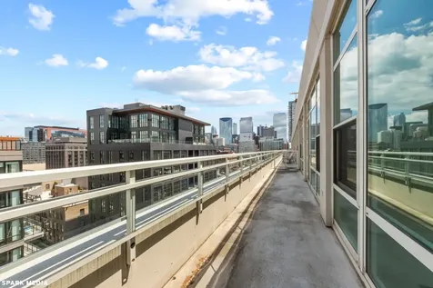 909 West Washington Boulevard Chicago IL 60607