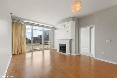 909 West Washington Boulevard Chicago IL 60607