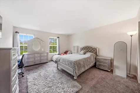 3800 Thoroughbred Lane Joliet IL 60435