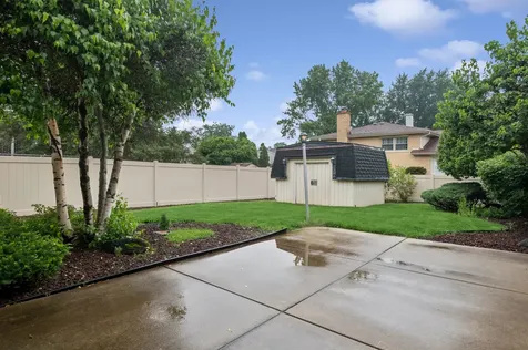 336 79TH Avenue Willowbrook IL 60527