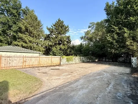 705 Sheridan Avenue Dolton IL 60419