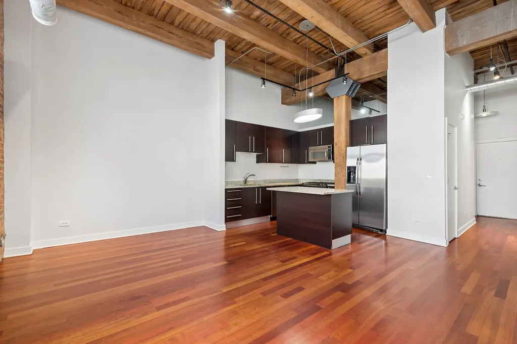 1050 West Hubbard Street Chicago IL 60622