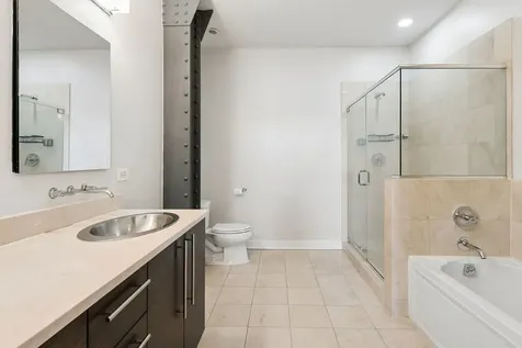 1050 West Hubbard Street Chicago IL 60622