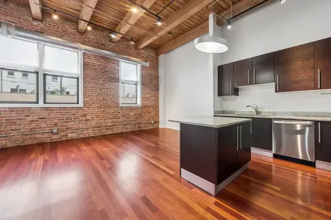 1050 West Hubbard Street Chicago IL 60622