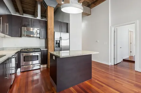 1050 West Hubbard Street Chicago IL 60622