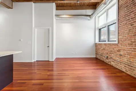 1050 West Hubbard Street Chicago IL 60622