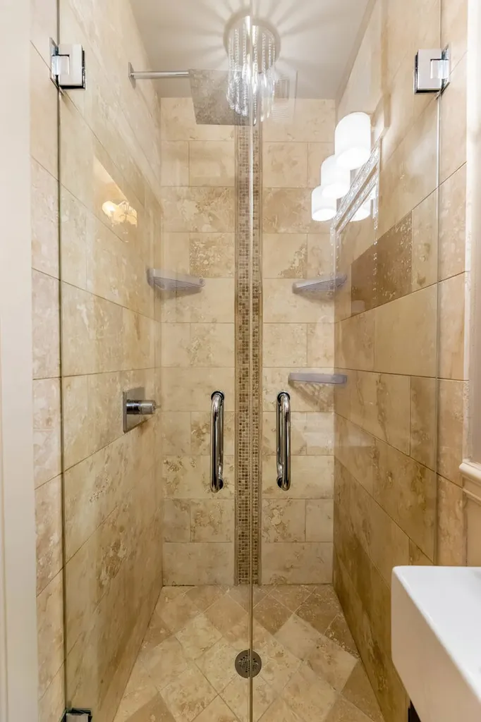 4245 South Langley Avenue Chicago IL 60653