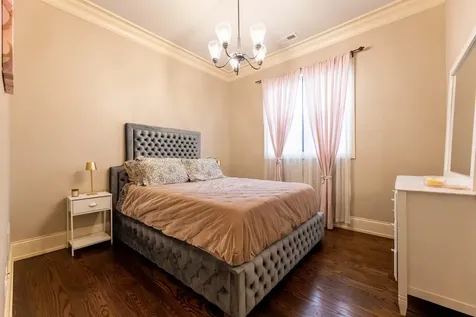 4245 South Langley Avenue Chicago IL 60653