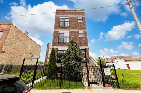 4245 South Langley Avenue Chicago IL 60653