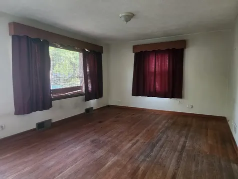 314 South Orchard Avenue Waukegan IL 60085