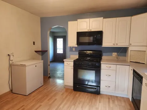 314 South Orchard Avenue Waukegan IL 60085